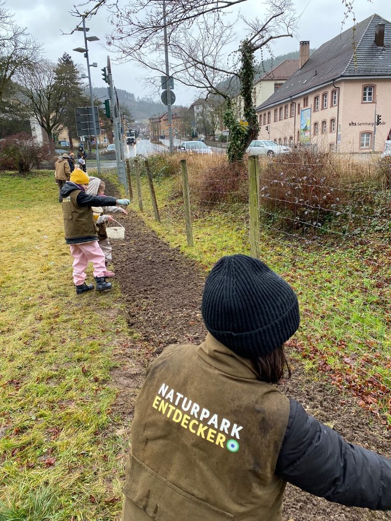 C6F01ECE-7122-4DDF-9C4E-C842EBF85549_1_105_c