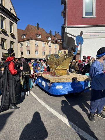 F18DF387-BA6A-4D51-87C7-A1530BDEF442_4_5005_c