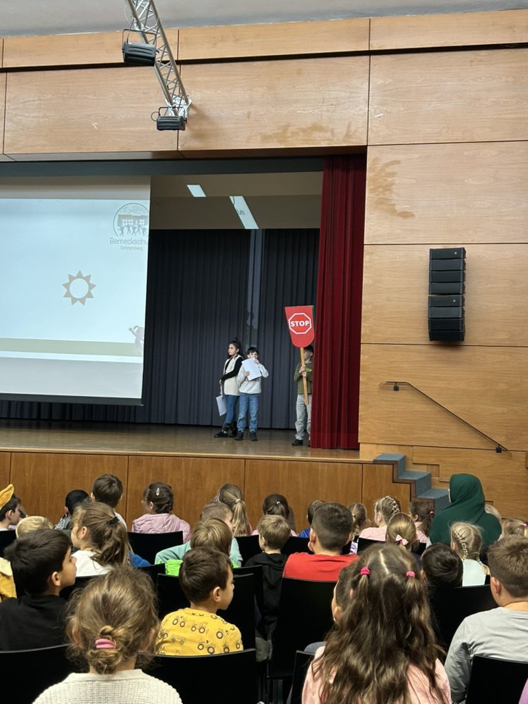 560E2D92-4850-4528-B0CC-D04B4D500773_1_105_c