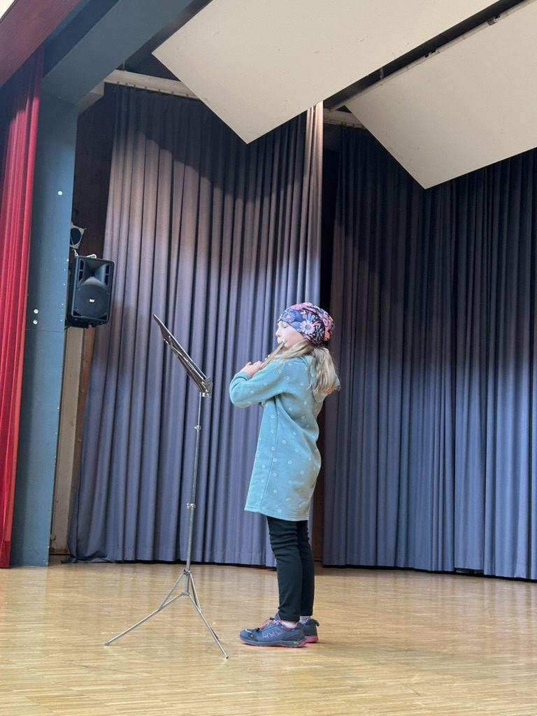 AE4B664B-D5D7-44E4-B7F4-AFC831D69DDD_1_105_c