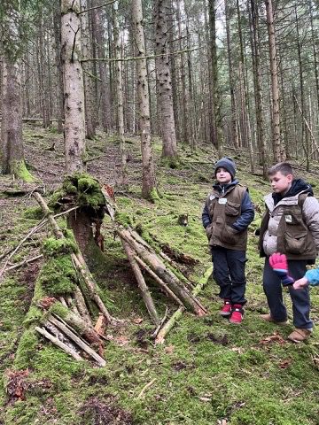 951EF8DD-D21E-46F7-AFB7-9613328A97B4_4_5005_c